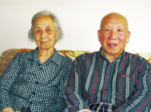 86岁的田敏和夫人徐棠.jpg